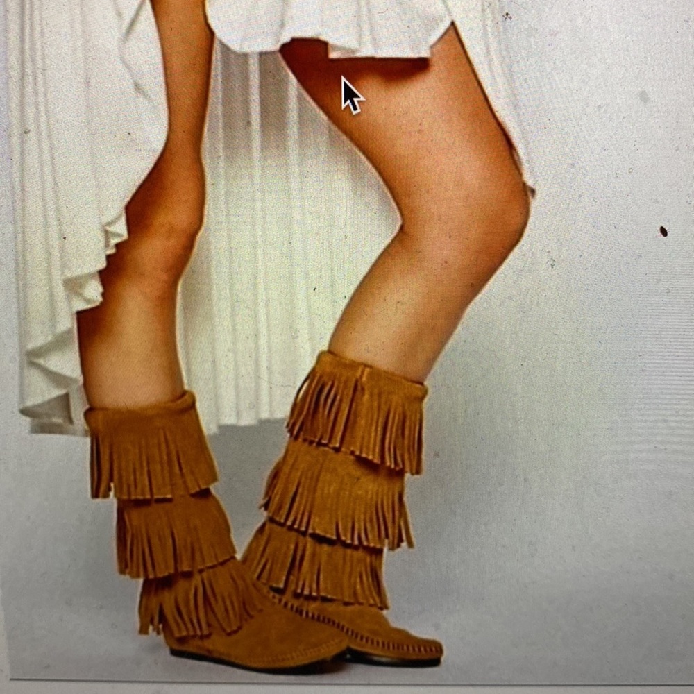 Minnetonka Moccasins 3 Layer Fringe Tan Suede Boots Classic Boho Size 6 …